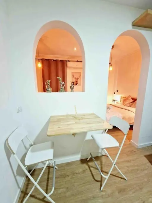 바르셀로나 Loft Nearby Sagrada Familia 아파트