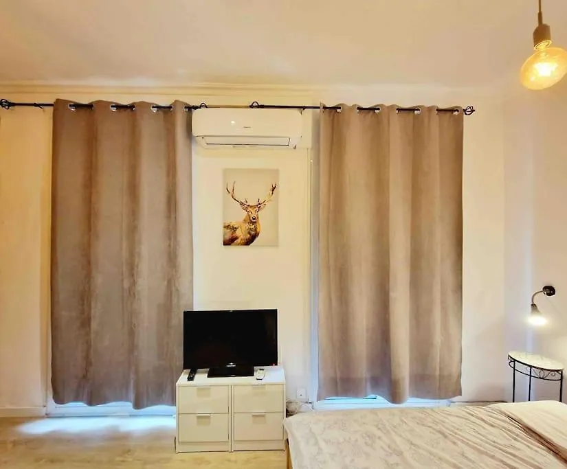 바르셀로나 Loft Nearby Sagrada Familia 아파트 0*,