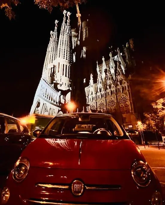 바르셀로나 Loft Nearby Sagrada Familia 아파트